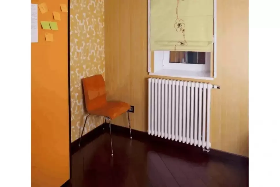 Стальной трубчатый радиатор Zehnder 2056 V001 Charleston 20 секций