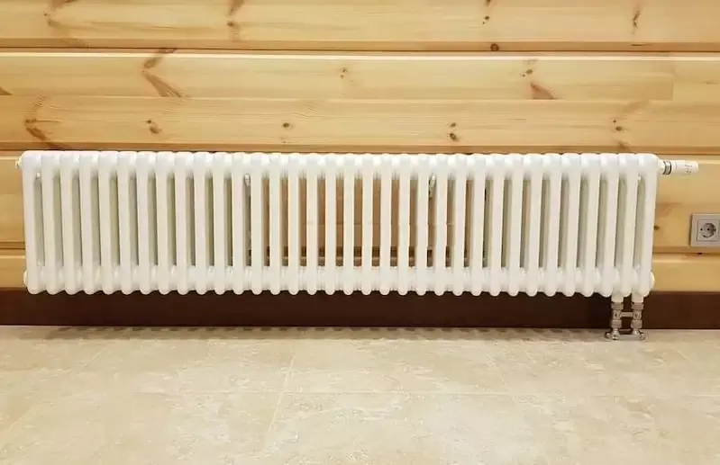 Стальной трубчатый радиатор Zehnder Charleston 3050 н/п (24 секции)